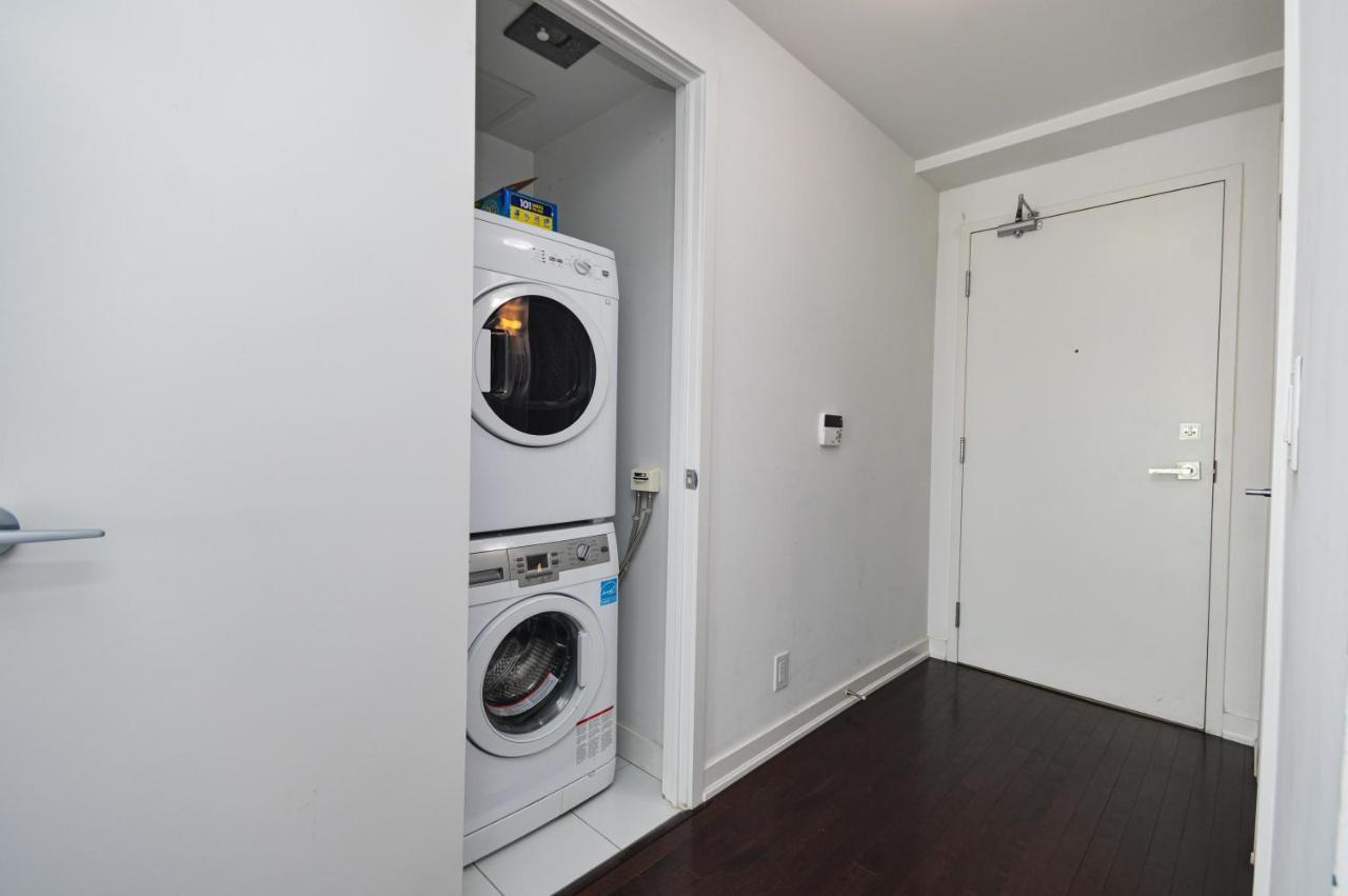 Downtown Toronto Condo Near Cn Tower, Mtcc, Rogers Center , Union Station ภายนอก รูปภาพ