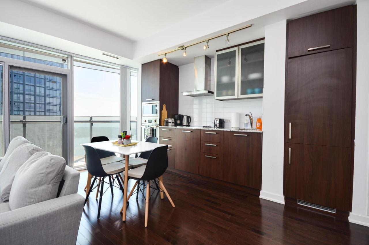 Downtown Toronto Condo Near Cn Tower, Mtcc, Rogers Center , Union Station ภายนอก รูปภาพ