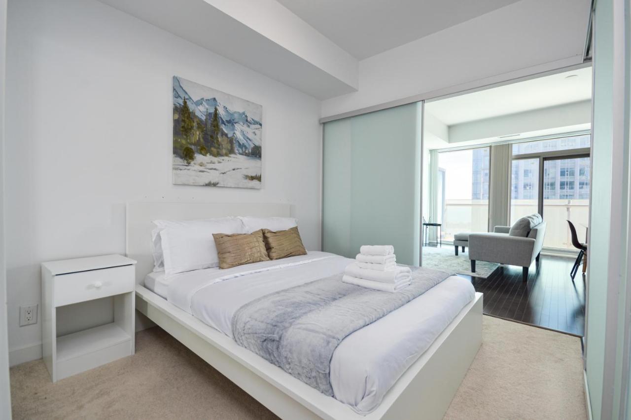 Downtown Toronto Condo Near Cn Tower, Mtcc, Rogers Center , Union Station ภายนอก รูปภาพ