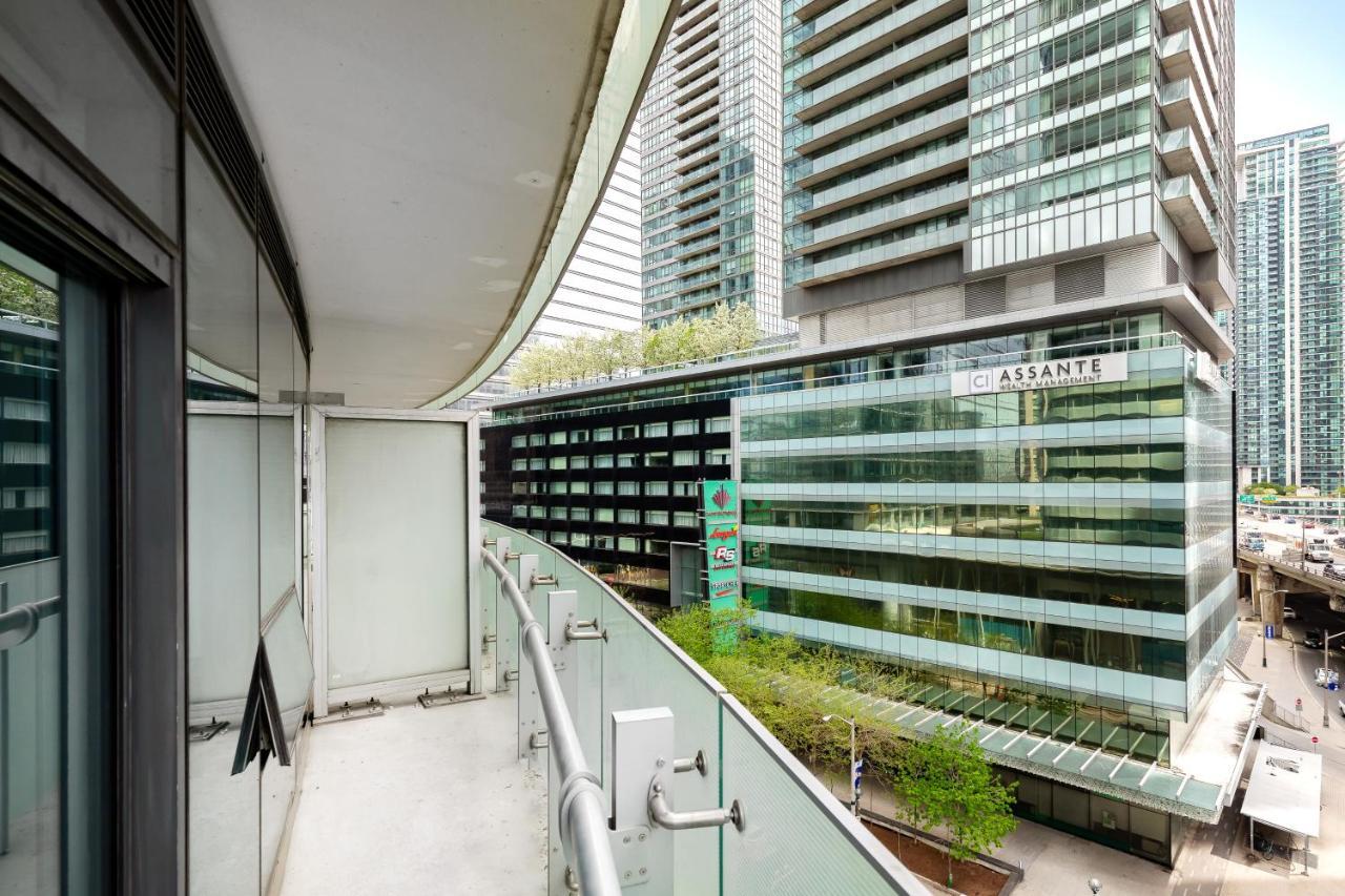 Downtown Toronto Condo Near Cn Tower, Mtcc, Rogers Center , Union Station ภายนอก รูปภาพ