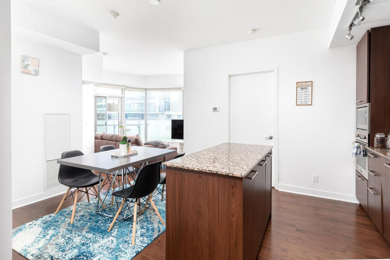 Downtown Toronto Condo Near Cn Tower, Mtcc, Rogers Center , Union Station ภายนอก รูปภาพ