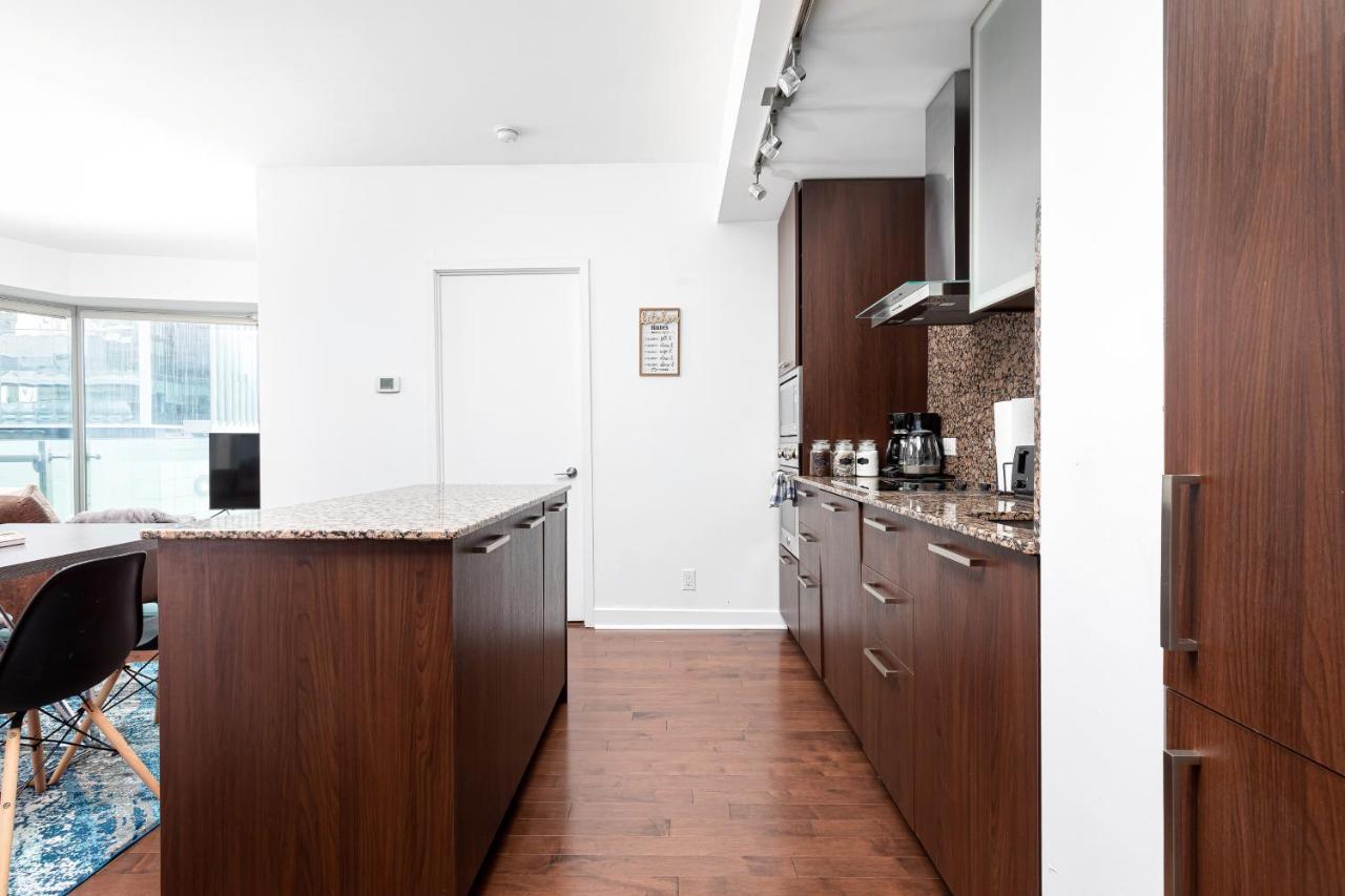 Downtown Toronto Condo Near Cn Tower, Mtcc, Rogers Center , Union Station ภายนอก รูปภาพ