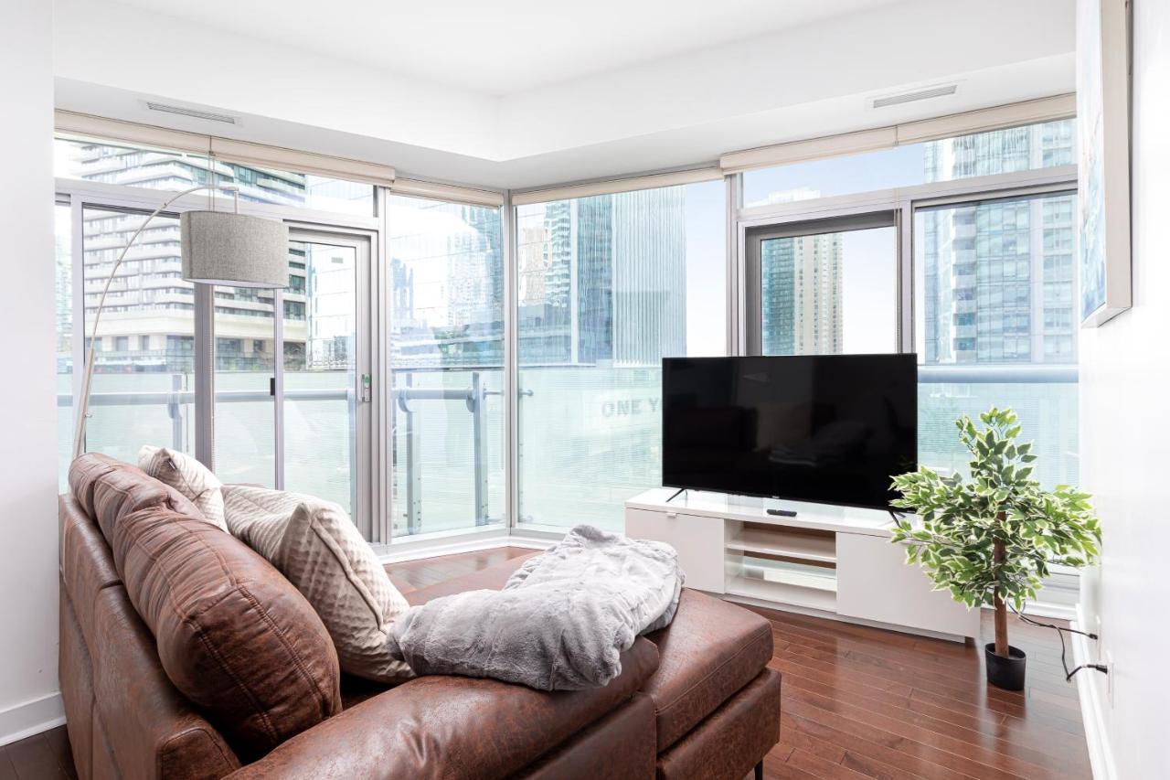 Downtown Toronto Condo Near Cn Tower, Mtcc, Rogers Center , Union Station ภายนอก รูปภาพ